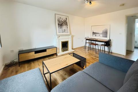 3 bedroom flat to rent, Alexandra Road South, Manchester, Greater Manchester, M16