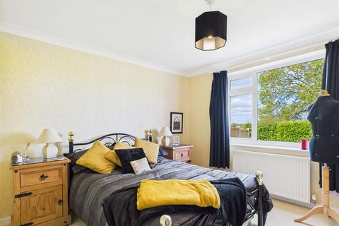 5 Aunums Close, Thornton Dale, Pickering, YO18 7TP
