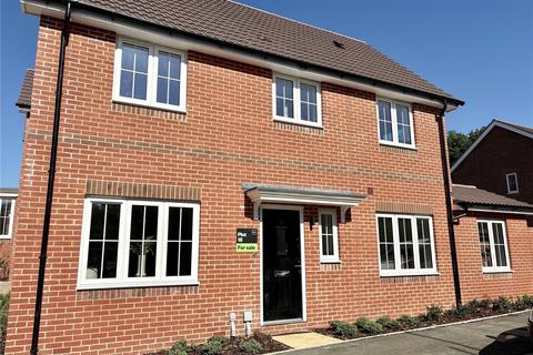 3 bedroom detached house for sale, Knights Grove, Ashmore Green, Berkshire, RG18