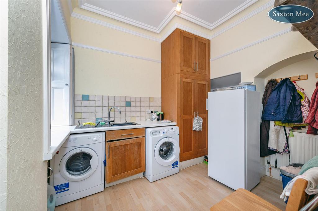 Utility room 1775.jpg