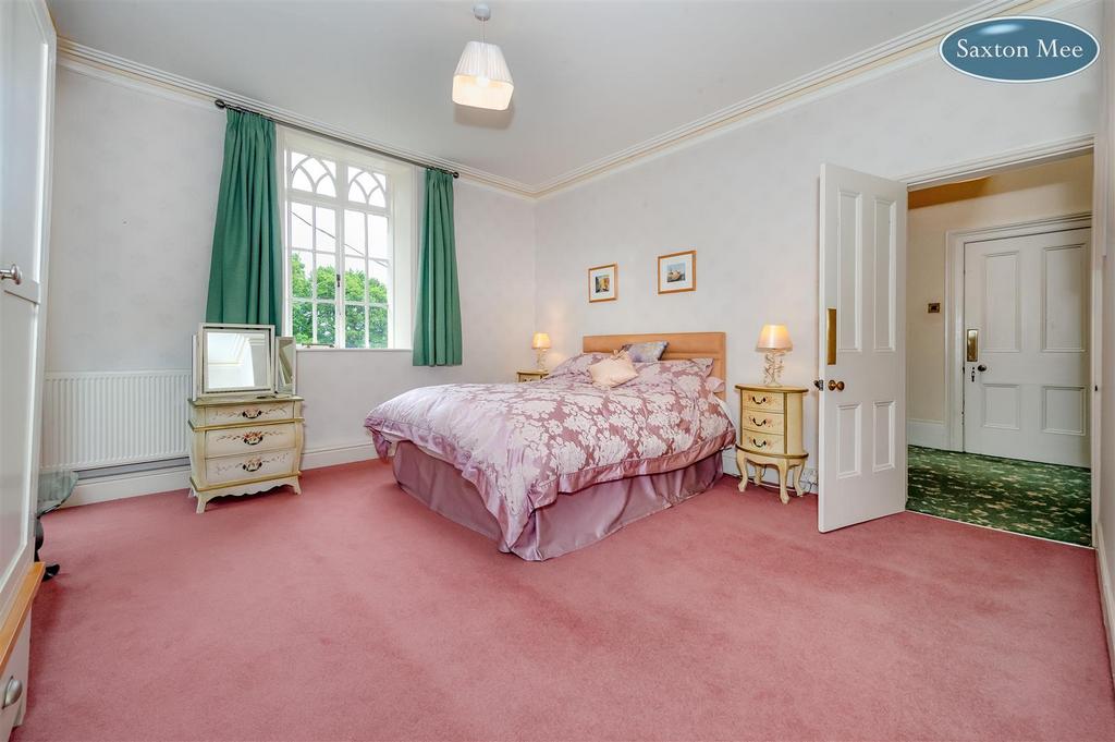 Bedroom 2 1395.jpg