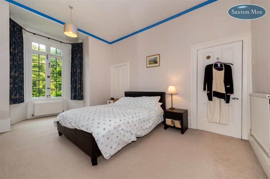 Bedroom 4 1487.jpg
