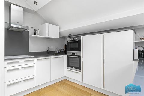 1 bedroom apartment for sale, Queens Avenue, London, N21