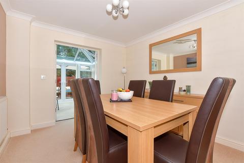 4 bedroom detached house for sale, Dove Close, Herne Bay CT6