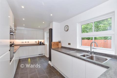 4 bedroom detached house for sale, Dove Close, Herne Bay CT6