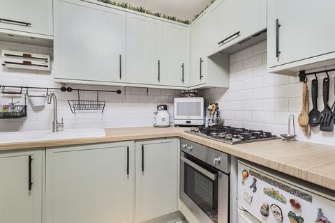 77 Tovil Close, London, SE20 8SZ