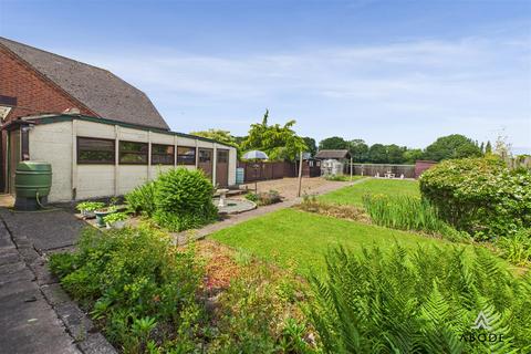 undefined, Anslow Lane, Burton-On-Trent DE13