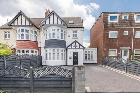6 bedroom semi-detached house for sale, Kenton Lane, Harrow, HA3