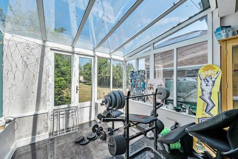232 Henley Road, Caversham, Reading, RG4 6LR
