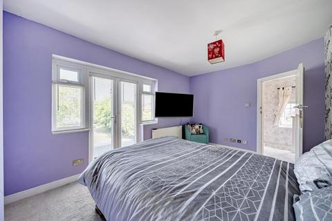 232 Henley Road, Caversham, Reading, RG4 6LR