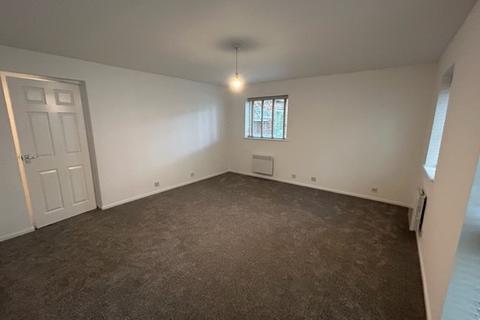 2 bedroom flat to rent, Alma Road, Windsor, SL4