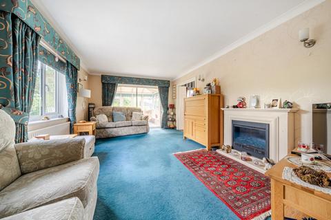 10 Dover Close, Alresford, SO24 9PG