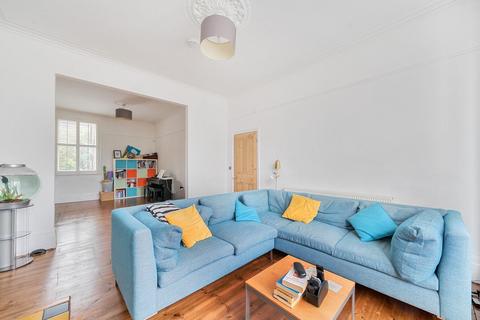 77 Thurlestone Road, London, SE27 0PE