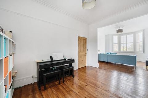 77 Thurlestone Road, London, SE27 0PE