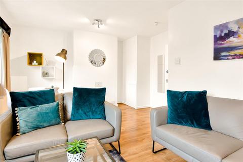 4 bedroom property for sale, Otley Road, Headingley