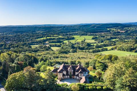 Spur Point Marley Heights, Haslemere, GU27 3LU