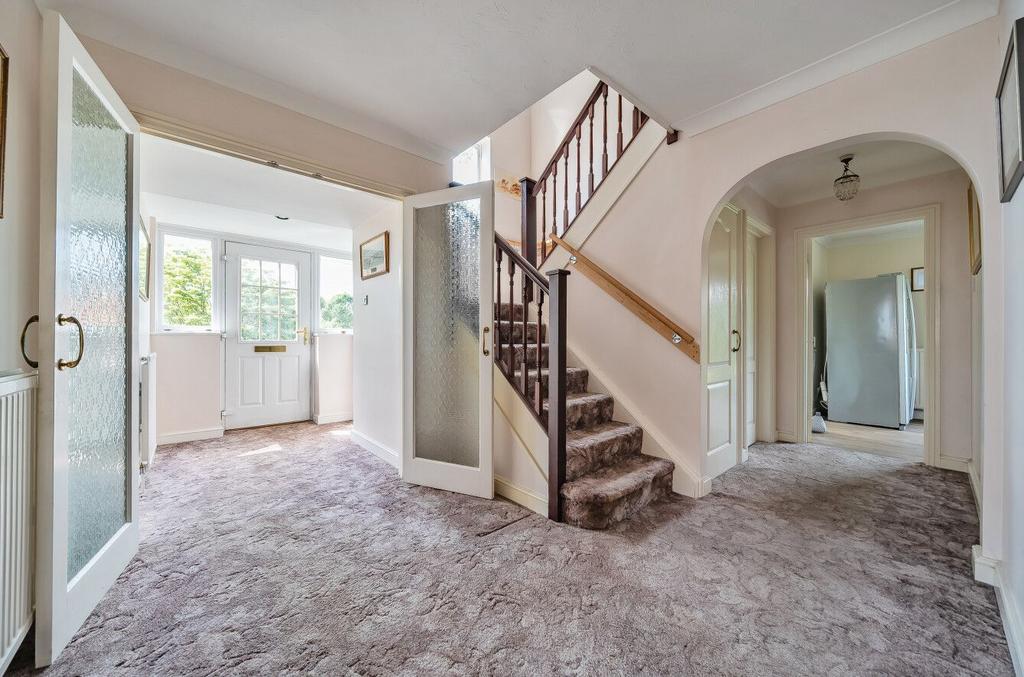 Entrance Hall to Porch