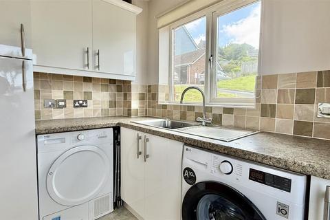 69b Channel View, Ilfracombe, EX34 9PU