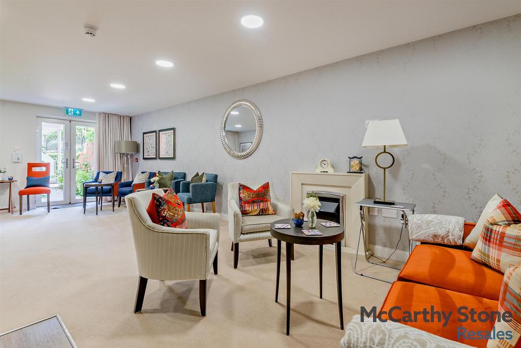 Homeowners Lounge