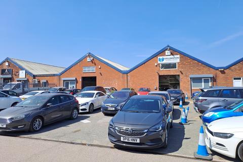 Warehouse to rent, 9-25 South Mundells Welwyn Garden City AL7 1EP