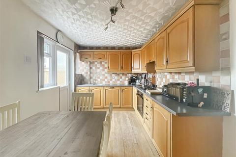 37 Fairlyn Drive, Bristol, BS15 4PX