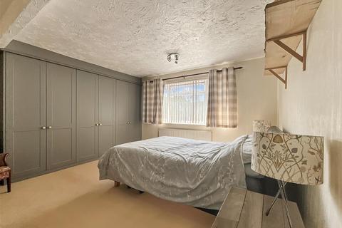 37 Fairlyn Drive, Bristol, BS15 4PX