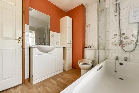 37 Fairlyn Drive, Bristol, BS15 4PX