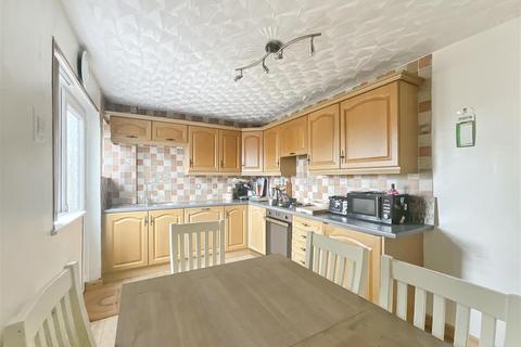 37 Fairlyn Drive, Bristol, BS15 4PX