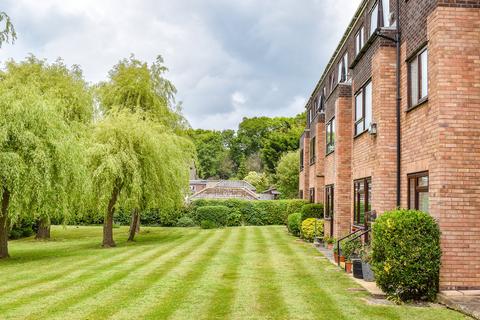 1 bedroom apartment for sale, Lymington Road, Highcliffe, Christchurch, BH23