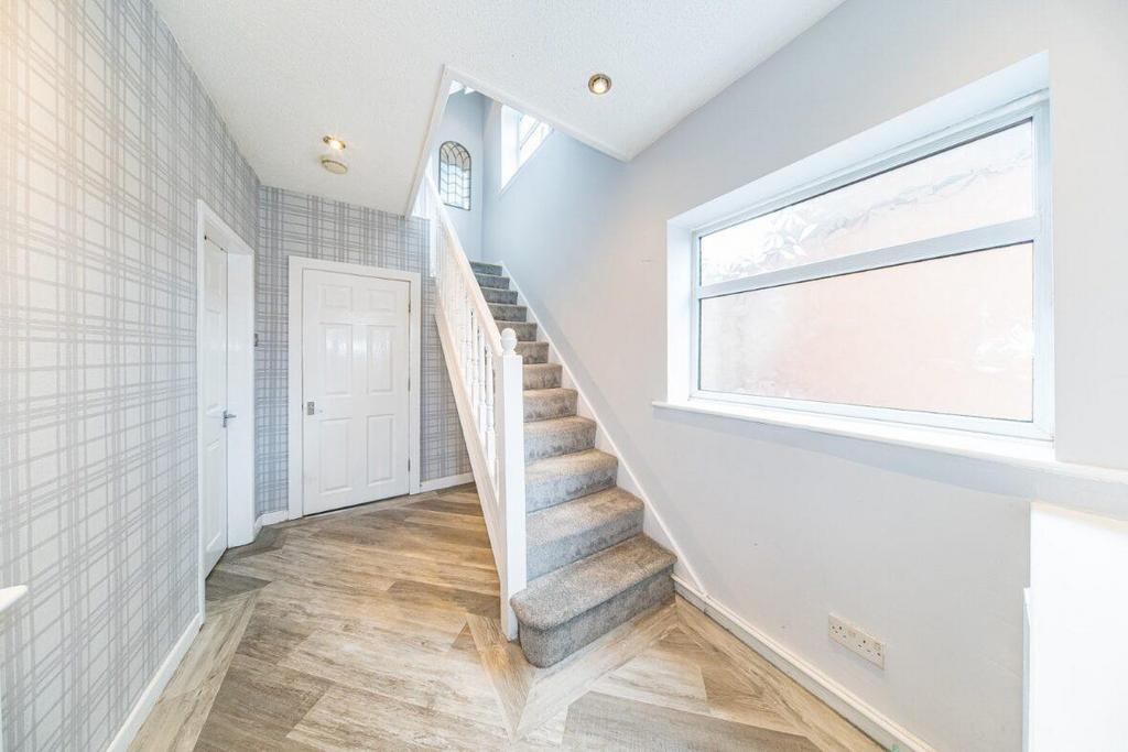 22 Coniston Ave hall.jpg