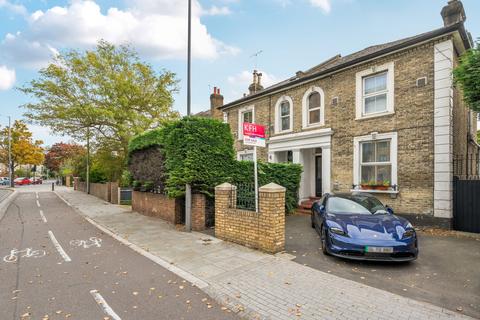 12b Wheatfield Way, Kingston Upon Thames, KT1 2QS
