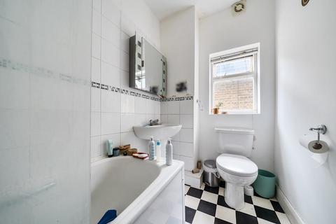 12b Wheatfield Way, Kingston Upon Thames, KT1 2QS