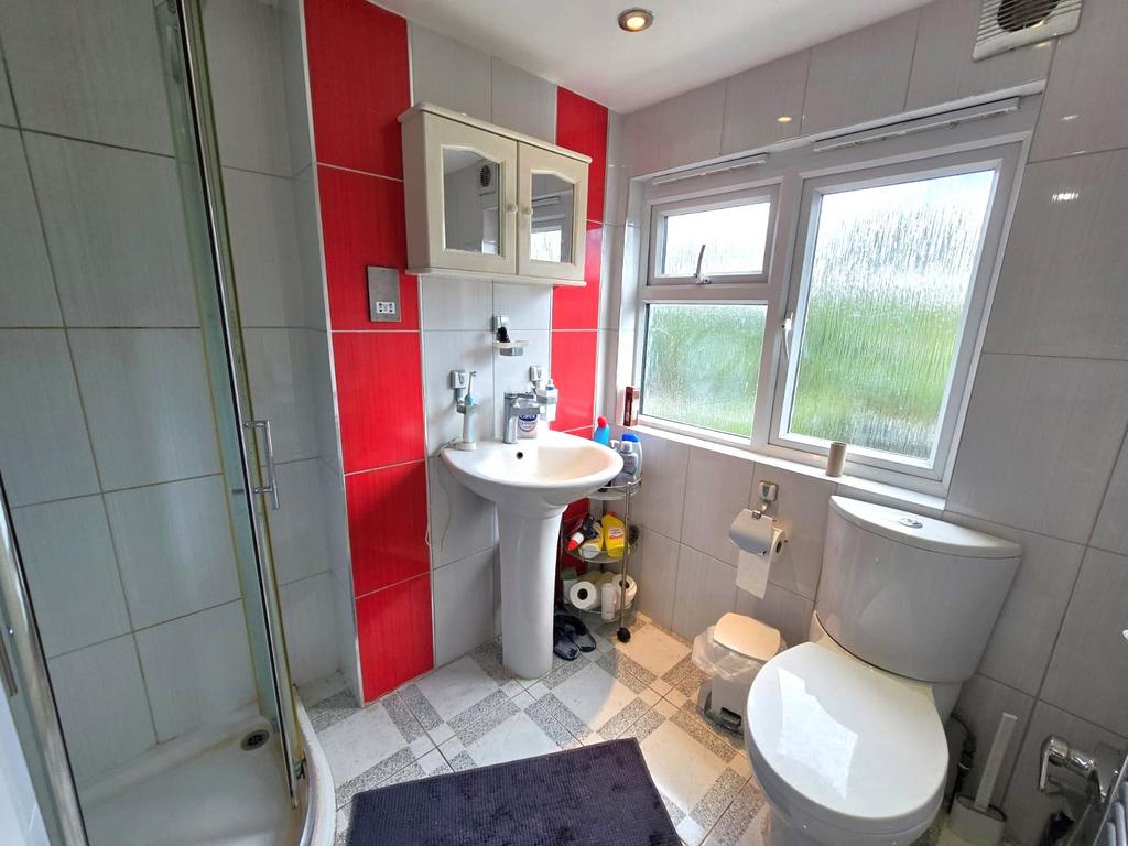 En-Suite Shower
