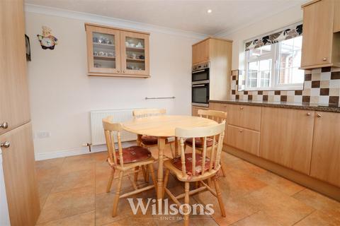 3 bedroom detached bungalow for sale, Cul De Sac, Stickford, Boston