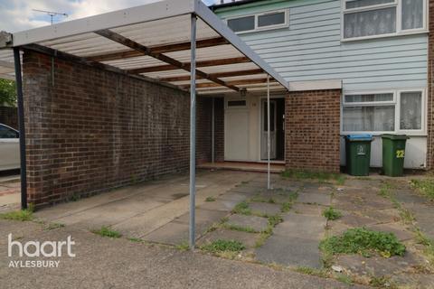 3 bedroom terraced house to rent, Stephenson Close, AYLESBURY
