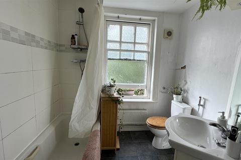 1 bedroom flat for sale, Compayne Gardens, South Hampstead NW6