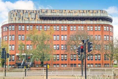 2 bedroom flat for sale, Mercury Gardens, Romford RM1