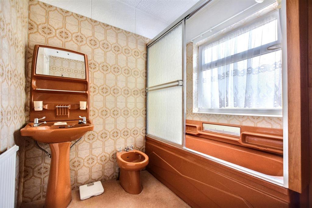 Bathroom.jpeg