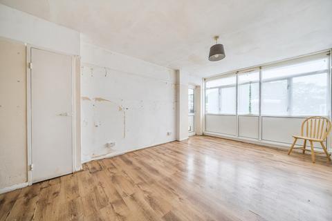 undefined, Simnel Road, Lee