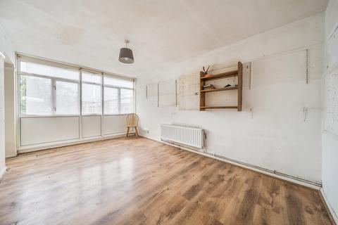 undefined, Simnel Road, Lee