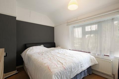 23 Raymond Road, Beckenham, BR3 4AR