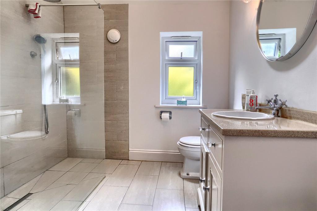 Master Ensuite