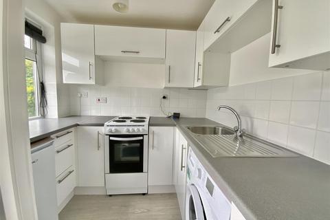 30 Brookside Close, Old Stratford, Milton Keynes, MK19 6BE