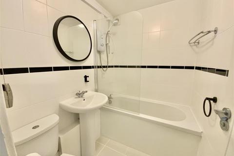 30 Brookside Close, Old Stratford, Milton Keynes, MK19 6BE