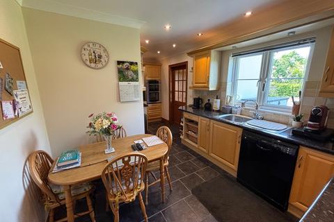 5 bedroom detached house for sale, Llys Pencrug, Llandeilo, Carmarthenshire.