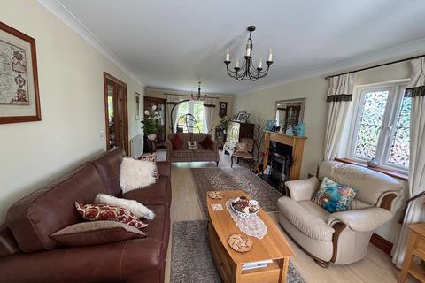 5 bedroom detached house for sale, Llys Pencrug, Llandeilo, Carmarthenshire.