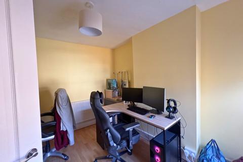 30 Fernbank Crescent, Folkestone, CT19 5SF