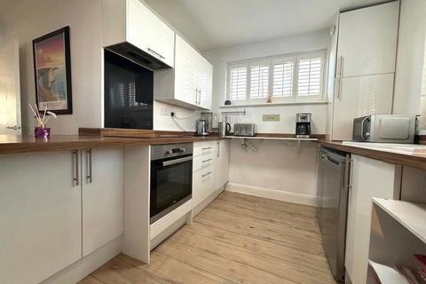 undefined, Rayleigh Road, Hutton, CM13 1PL