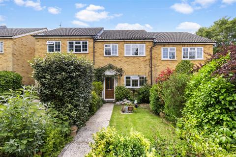 5 Abbey Path, Hailsham, BN27 1JQ