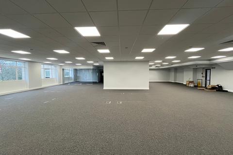 Office to rent, Great North Rd Hatfield AL9 6NE